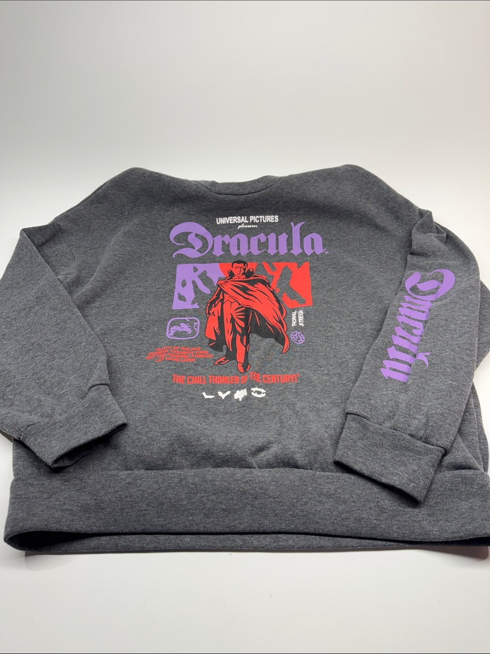 Dracula Graphic Crewneck Sweatshirt Mens M Dark Gray Purple Red 1090993